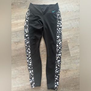 Women’s S Nike leggings
